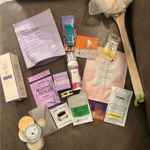 Lot of 20 pieces Skincare Collection